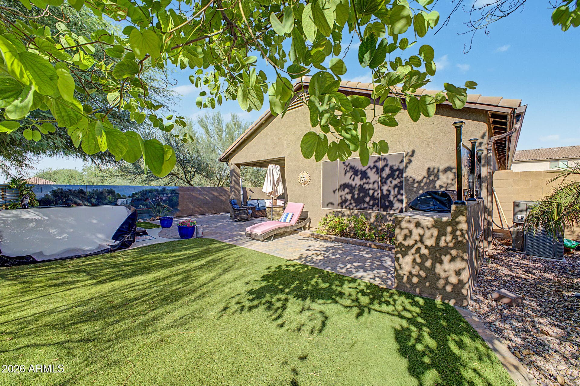 2504 N HUDSON Drive — photo 4 of 35
