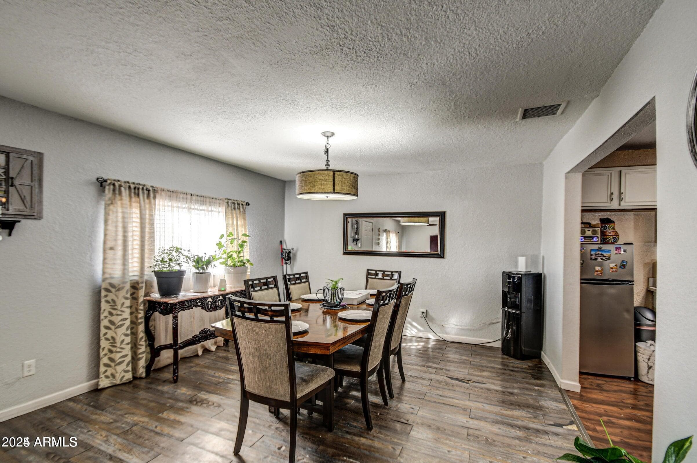2108 W HADLEY Street — photo 3 of 6