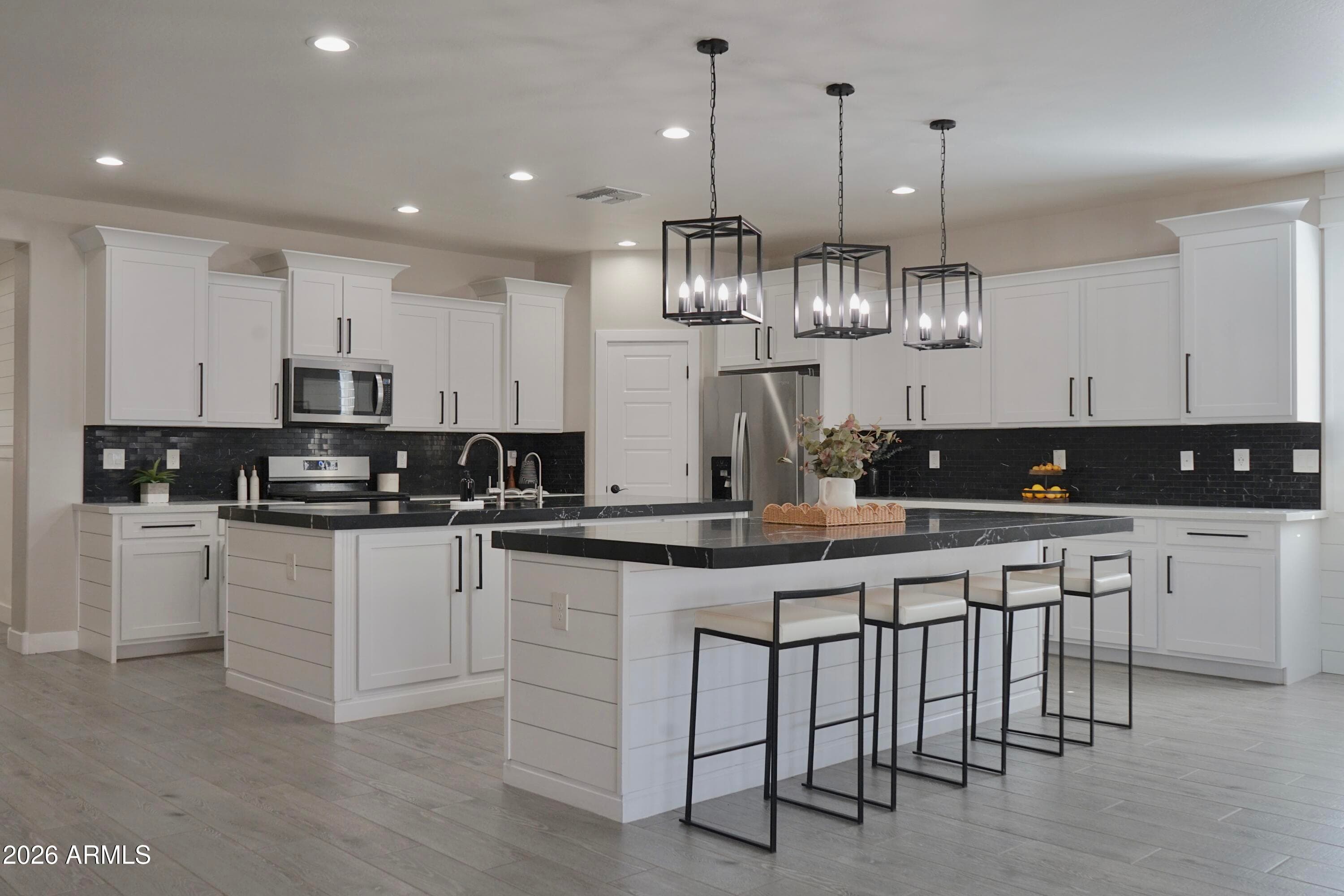 23137 E CAMINA BUENA Vista — photo 1 of 38
