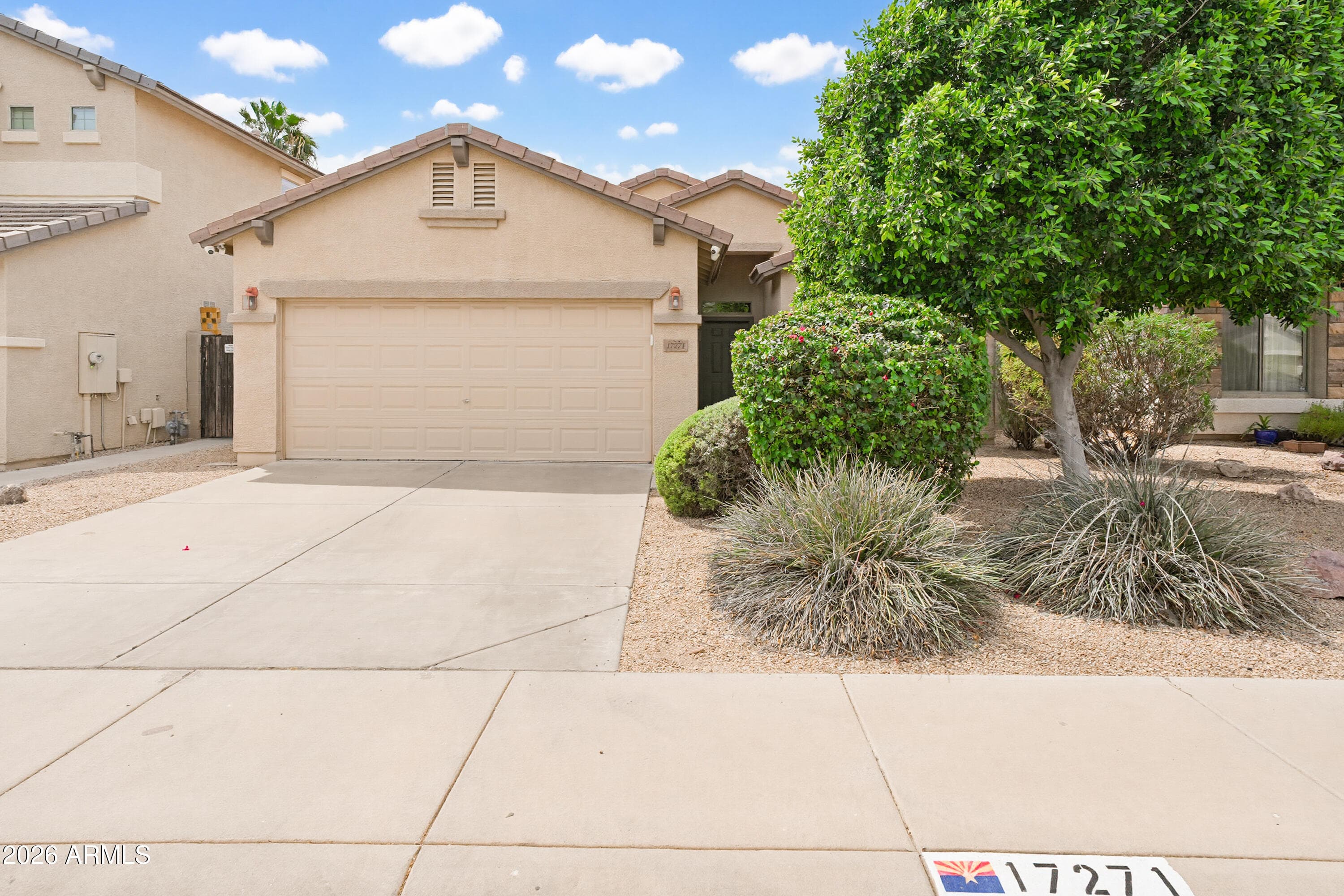 17271 W SMOKEY Drive — photo 1 of 48