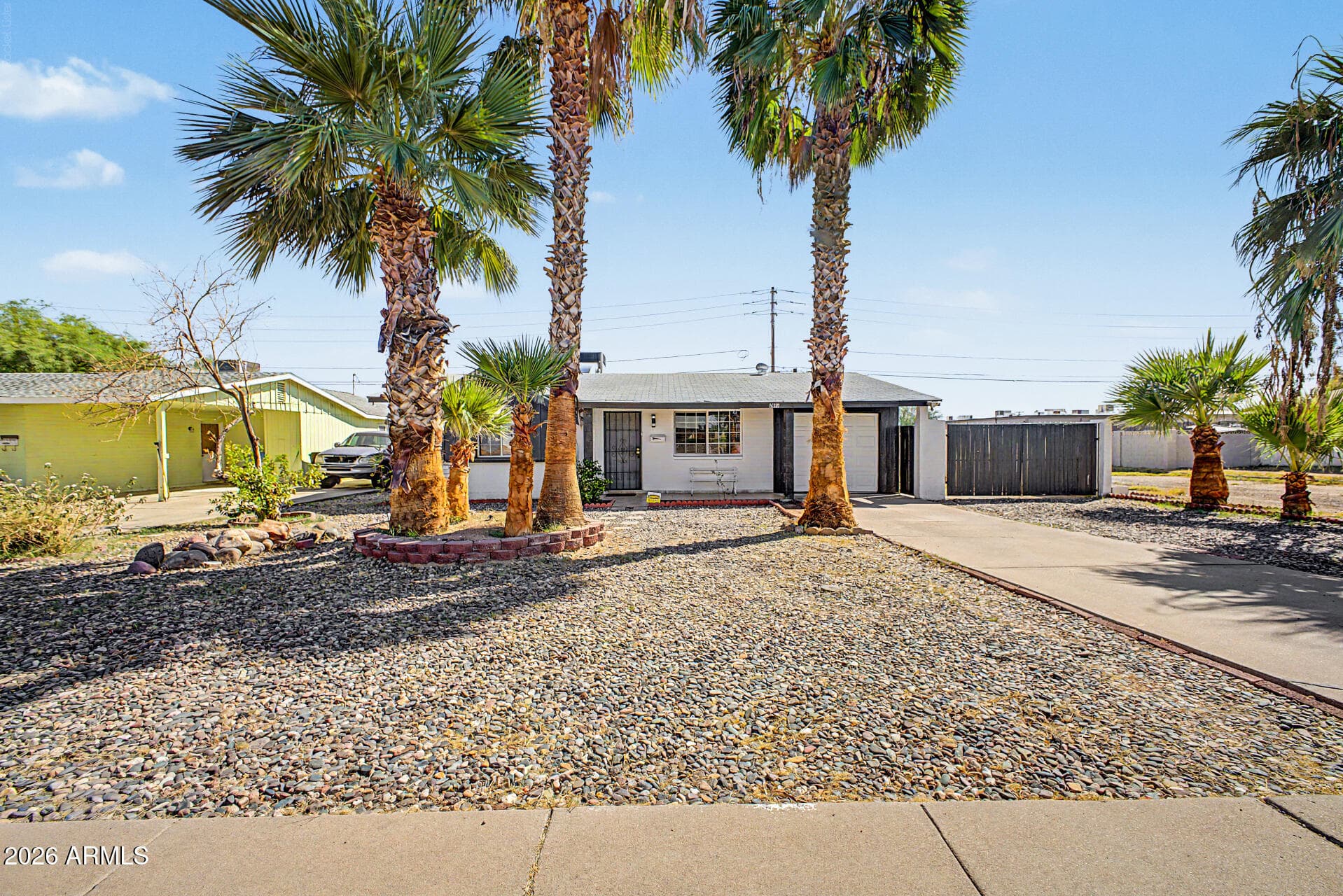 2045 W CHOLLA Street — photo 4 of 23