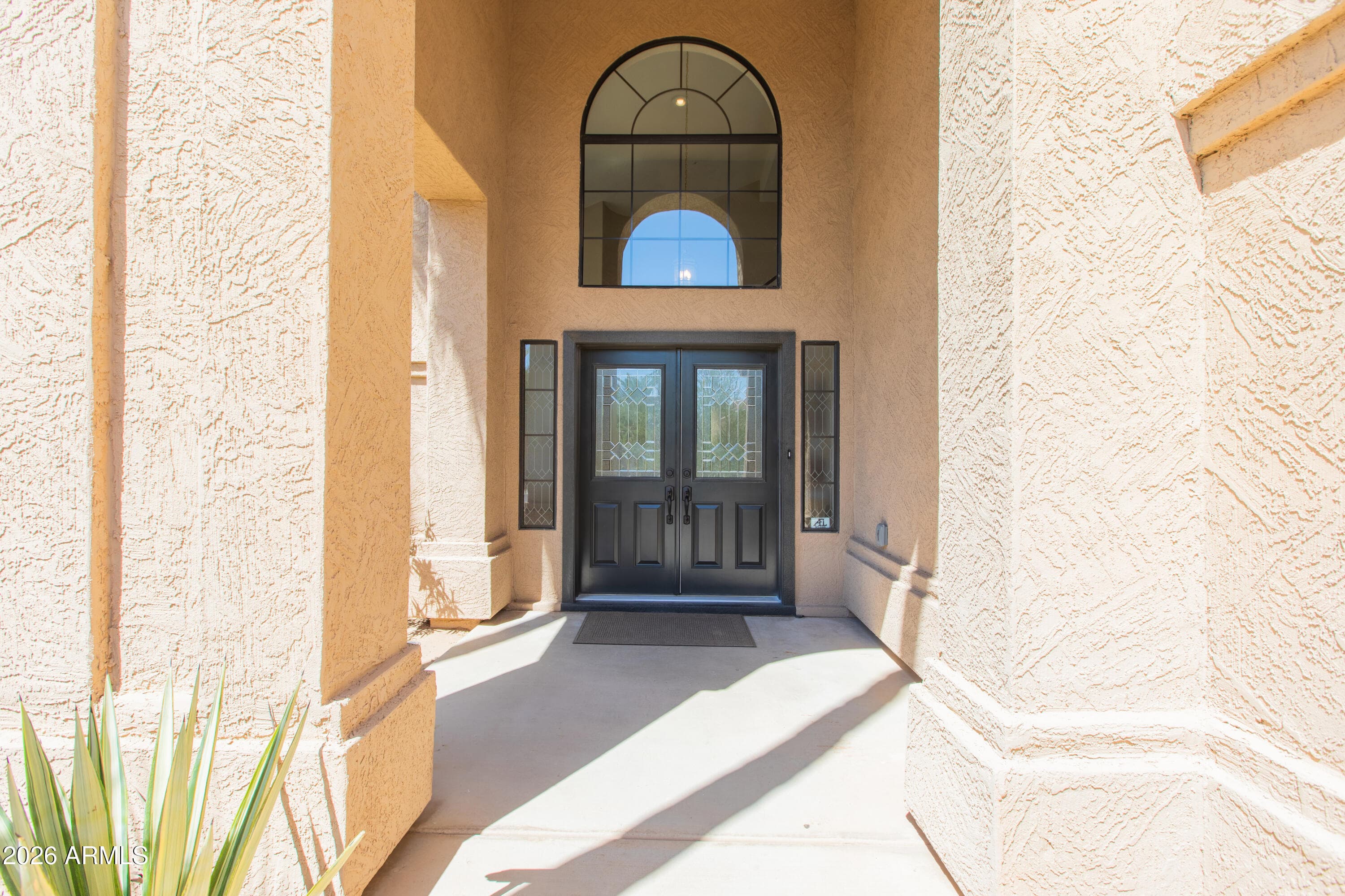 9048 E BLANCHE Drive — photo 4 of 41
