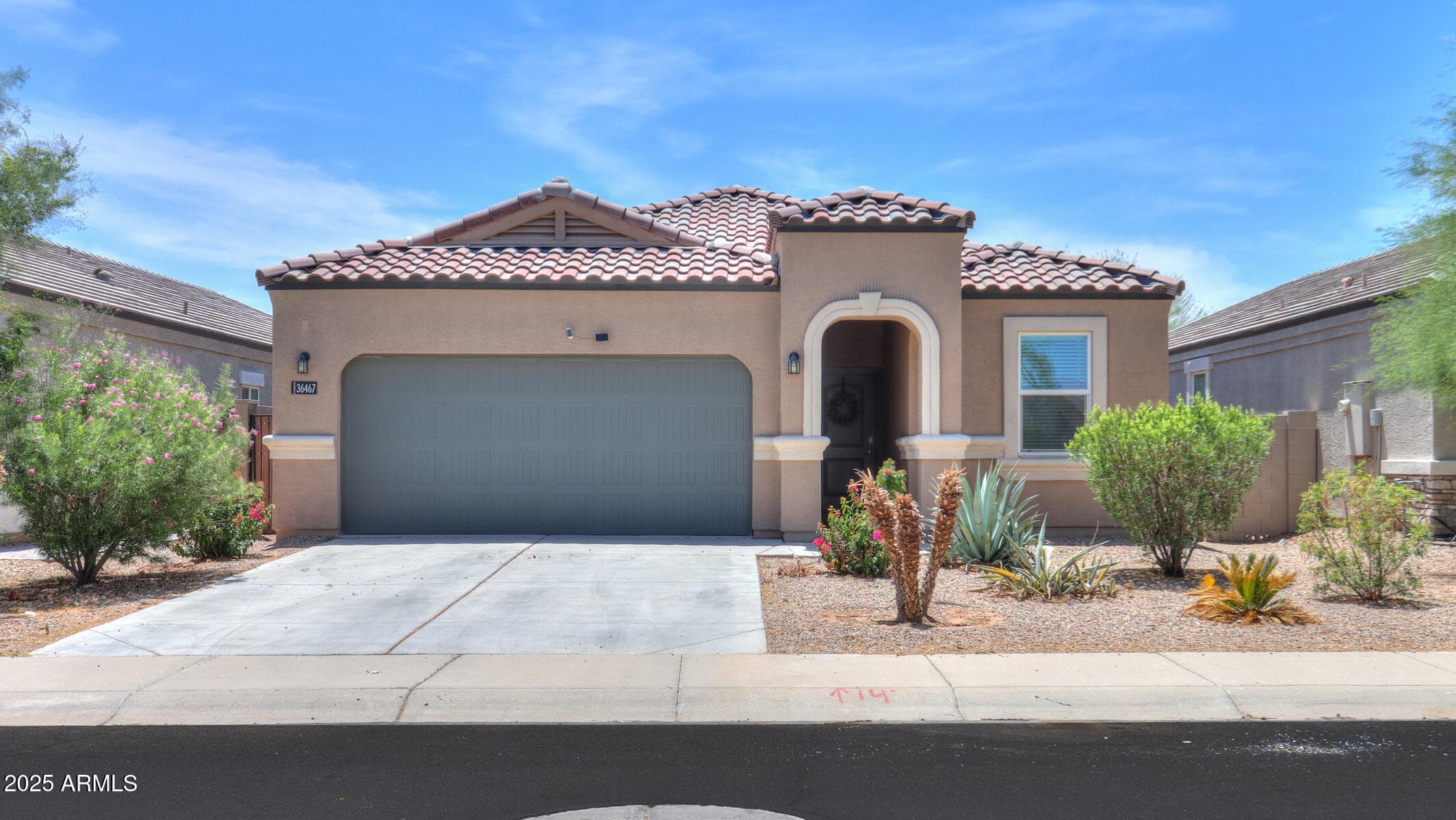 36467 W PAMPOLOMA Avenue — photo 2 of 40