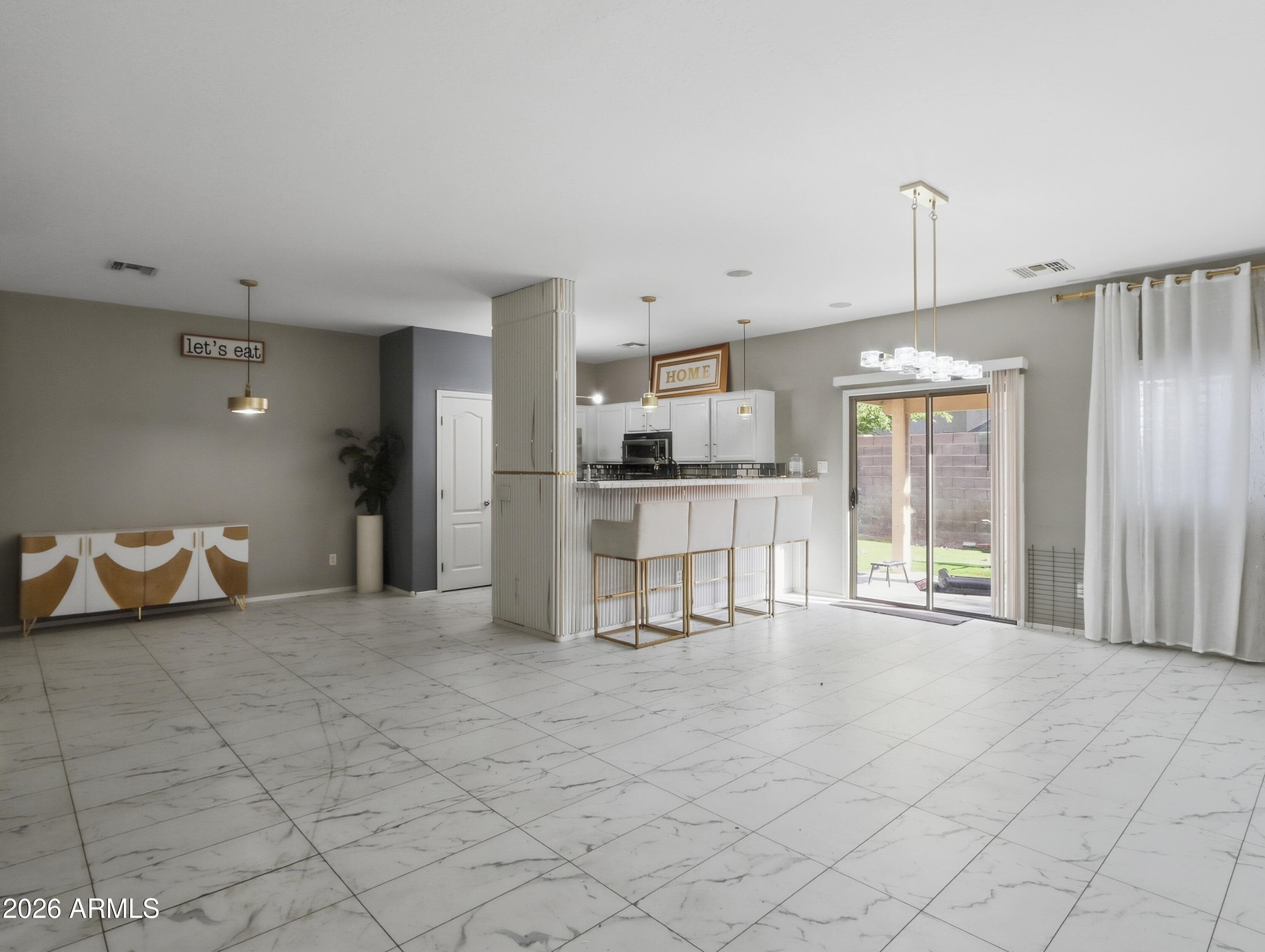7031 W MCMAHON Way — photo 5 of 27