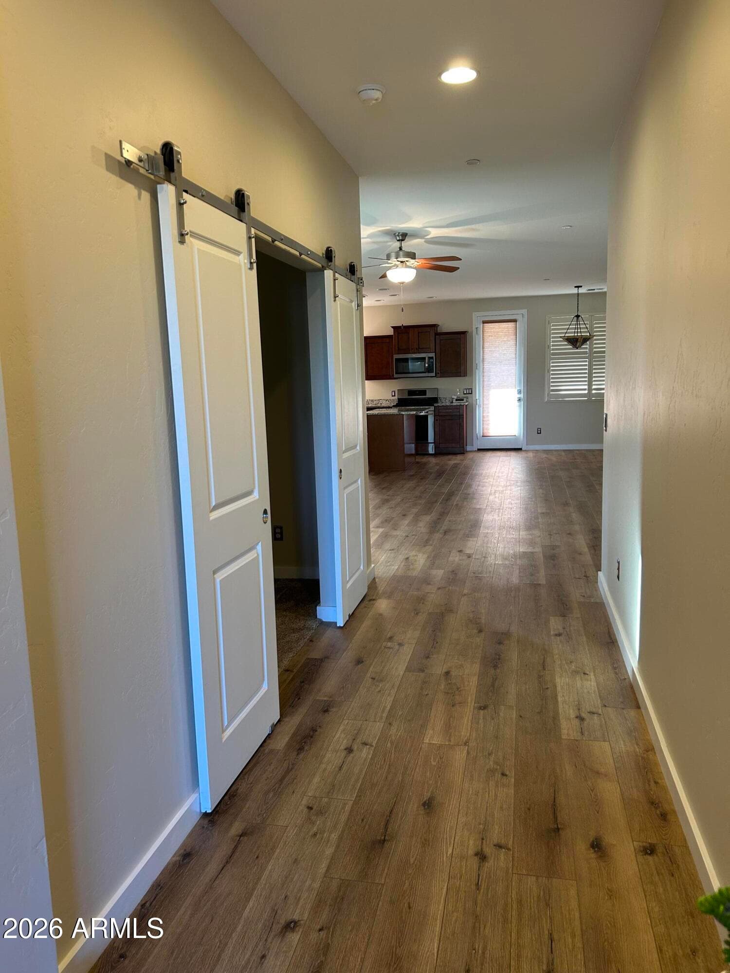 1505 CHATEAU Drive — photo 4 of 38