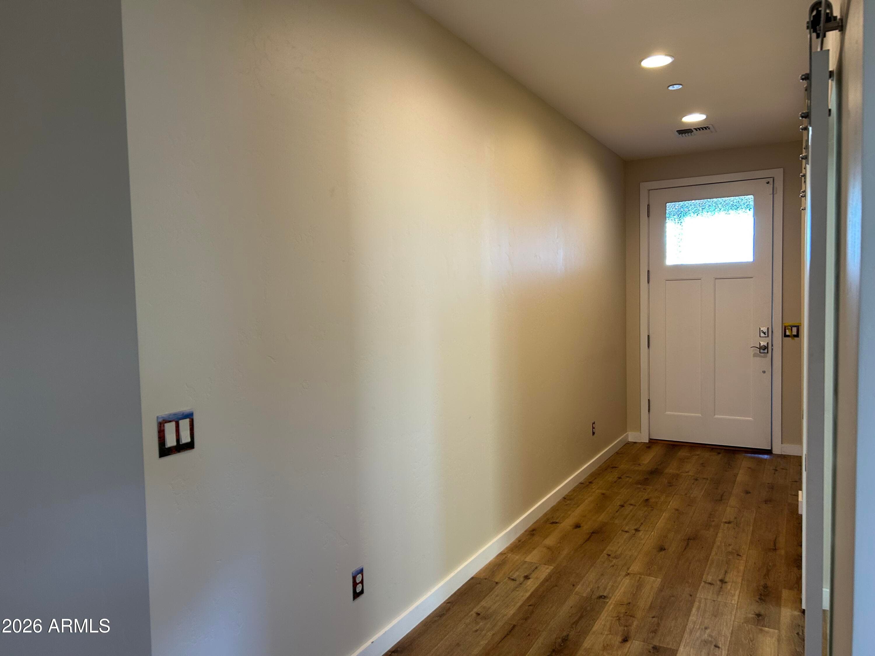 1505 CHATEAU Drive — photo 5 of 38