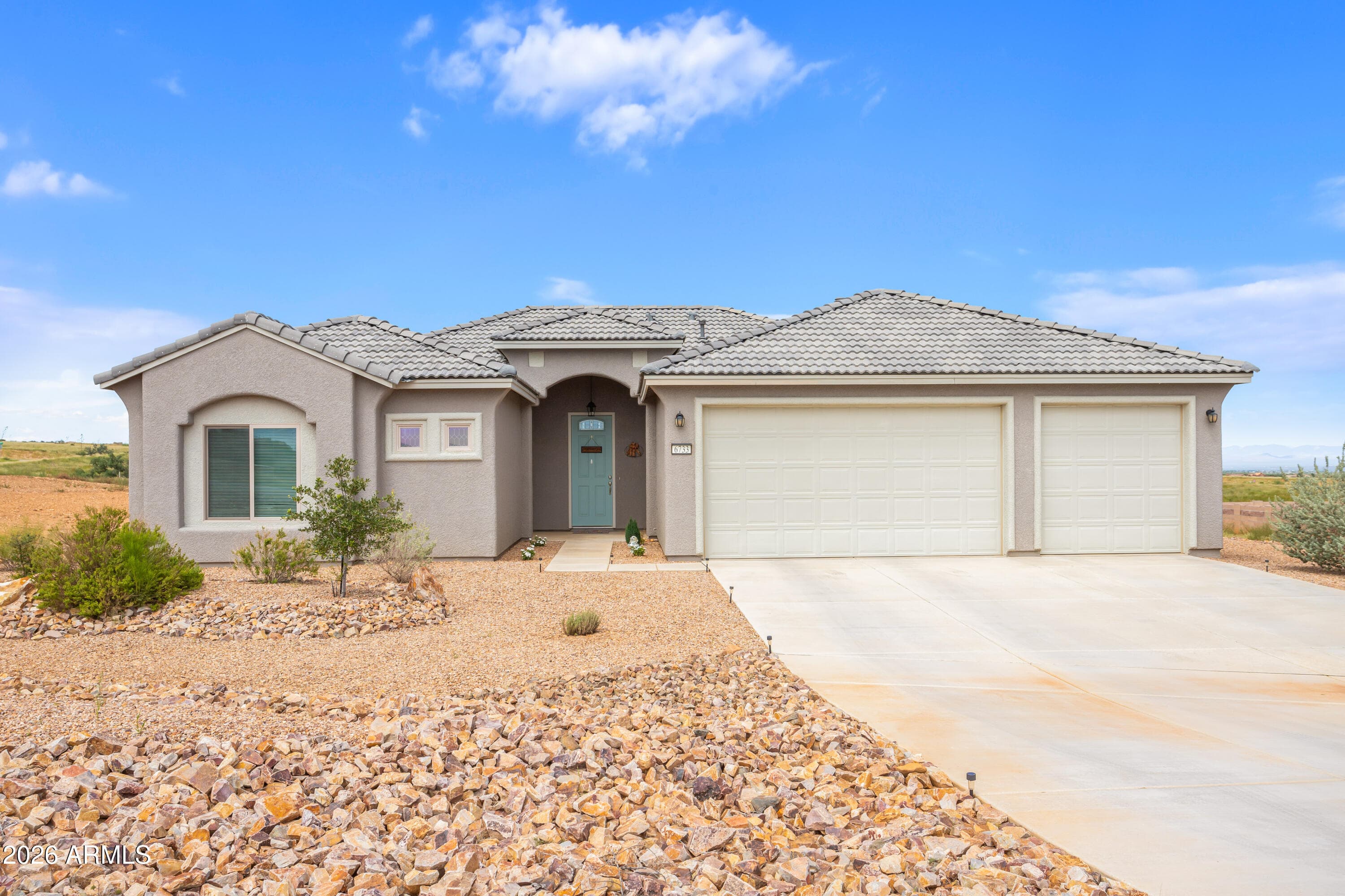6733 E VAQUERO Circle — photo 1 of 41