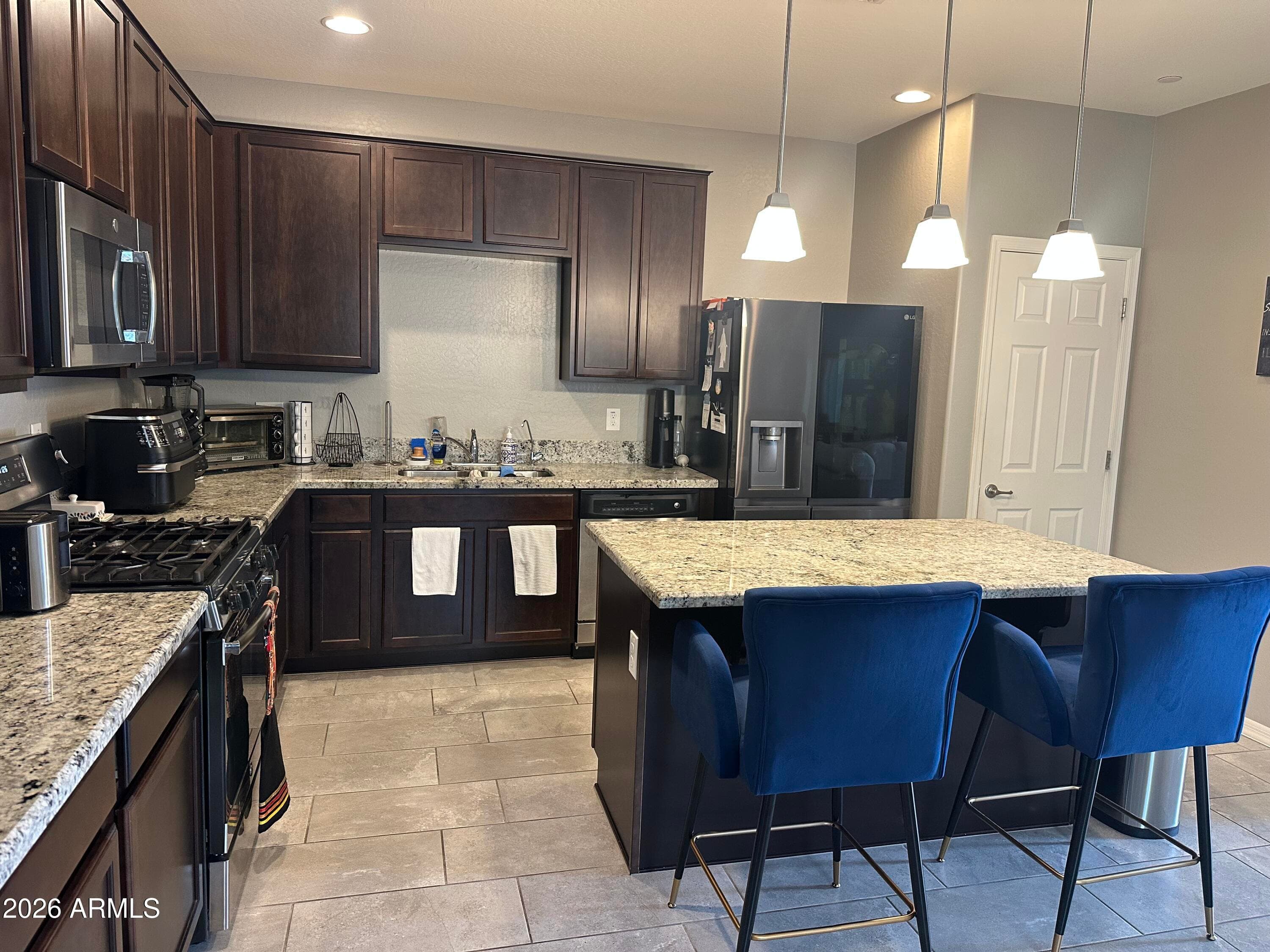 21131 W HUBBELL Street — photo 2 of 25