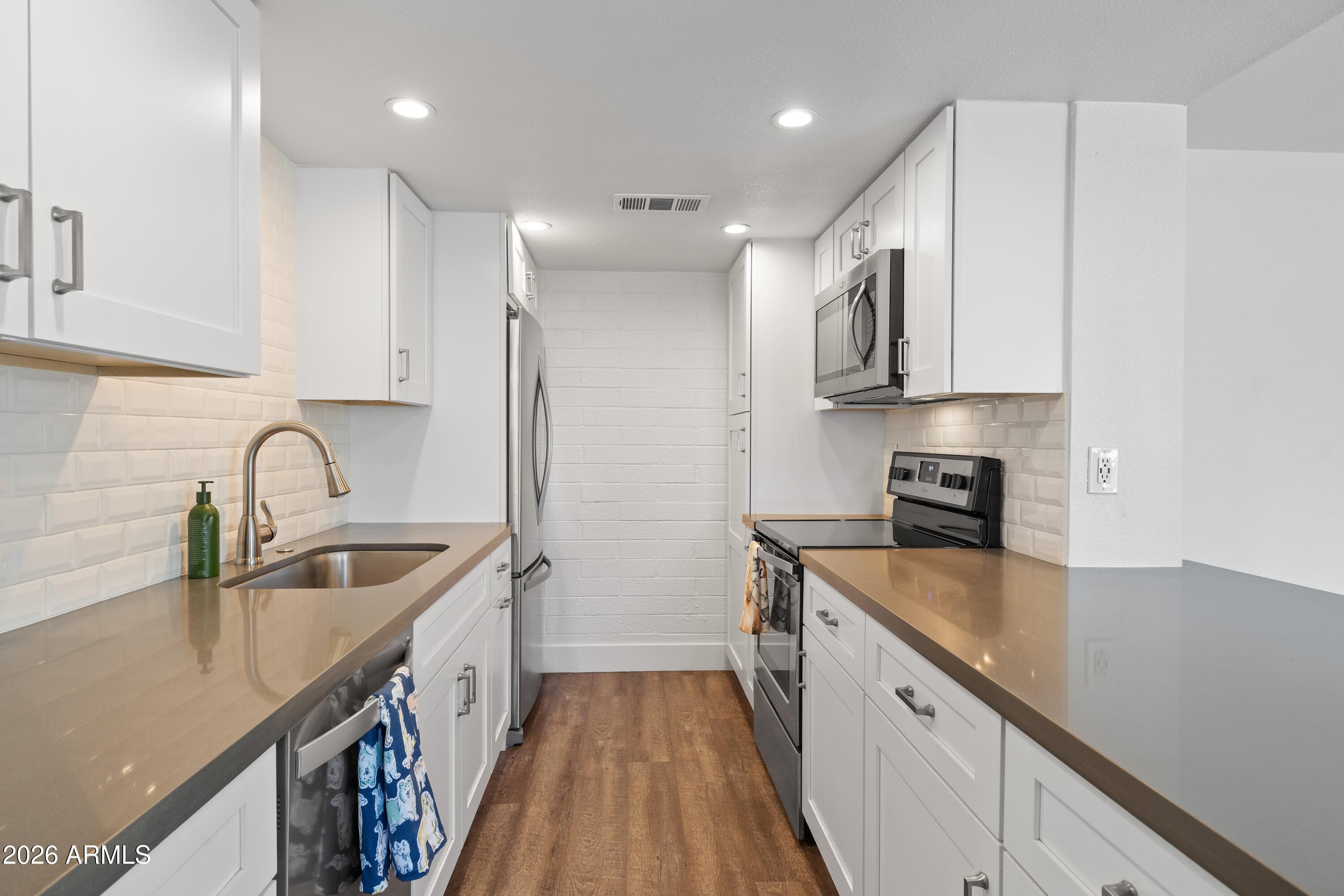 4154 N 81ST Street — photo 4 of 31