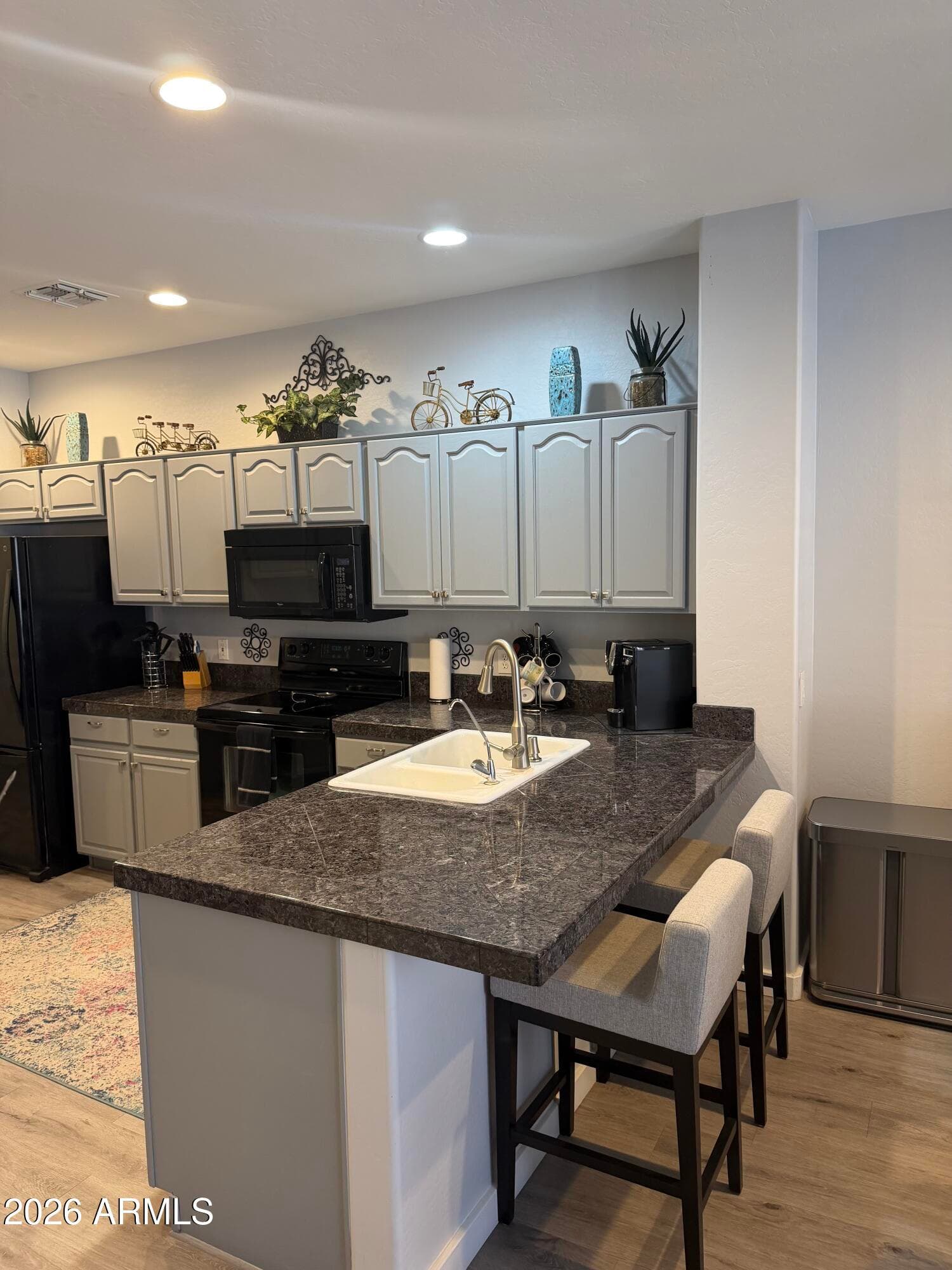 5415 E MCKELLIPS Road — photo 3 of 41