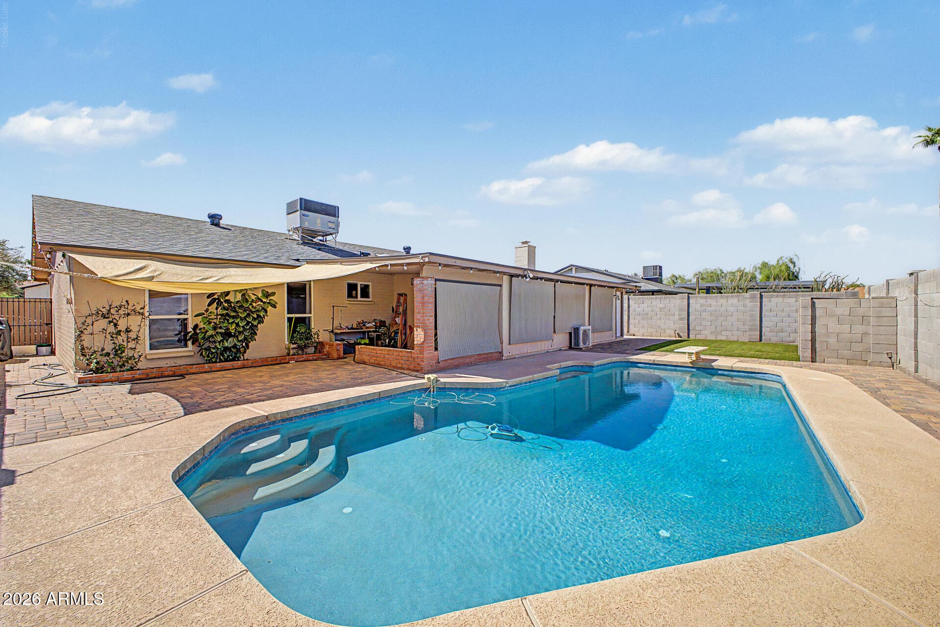 1608 W STRAFORD Drive — photo 1 of 26
