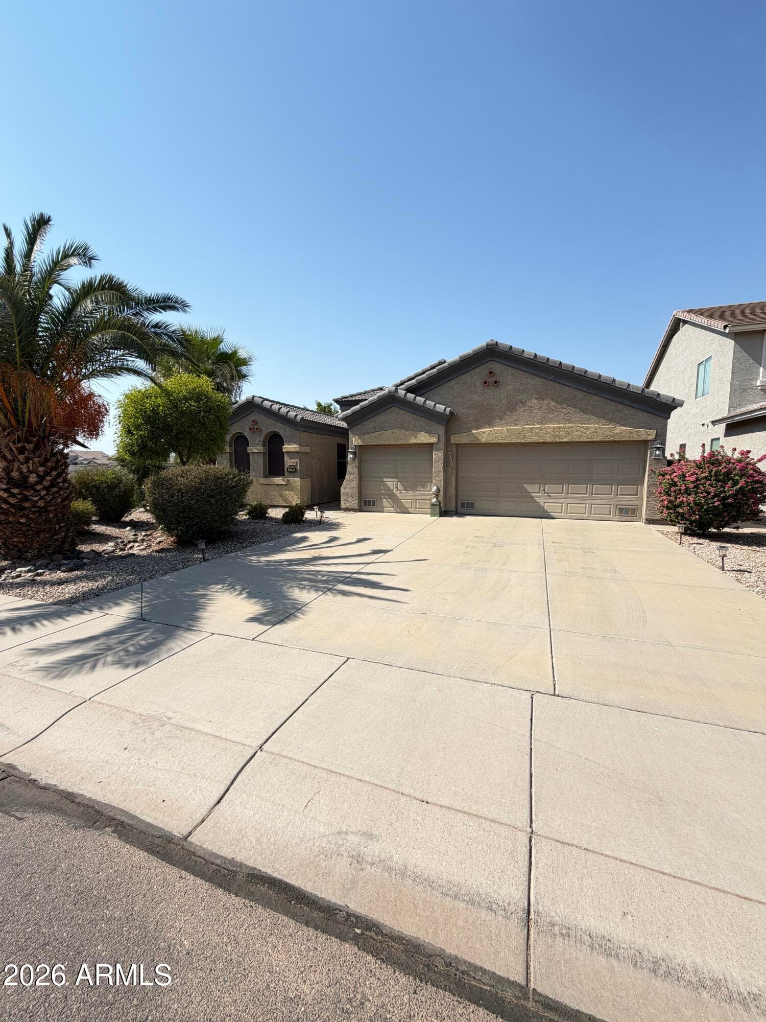 1774 W GREEN TREE Drive — photo 2 of 22