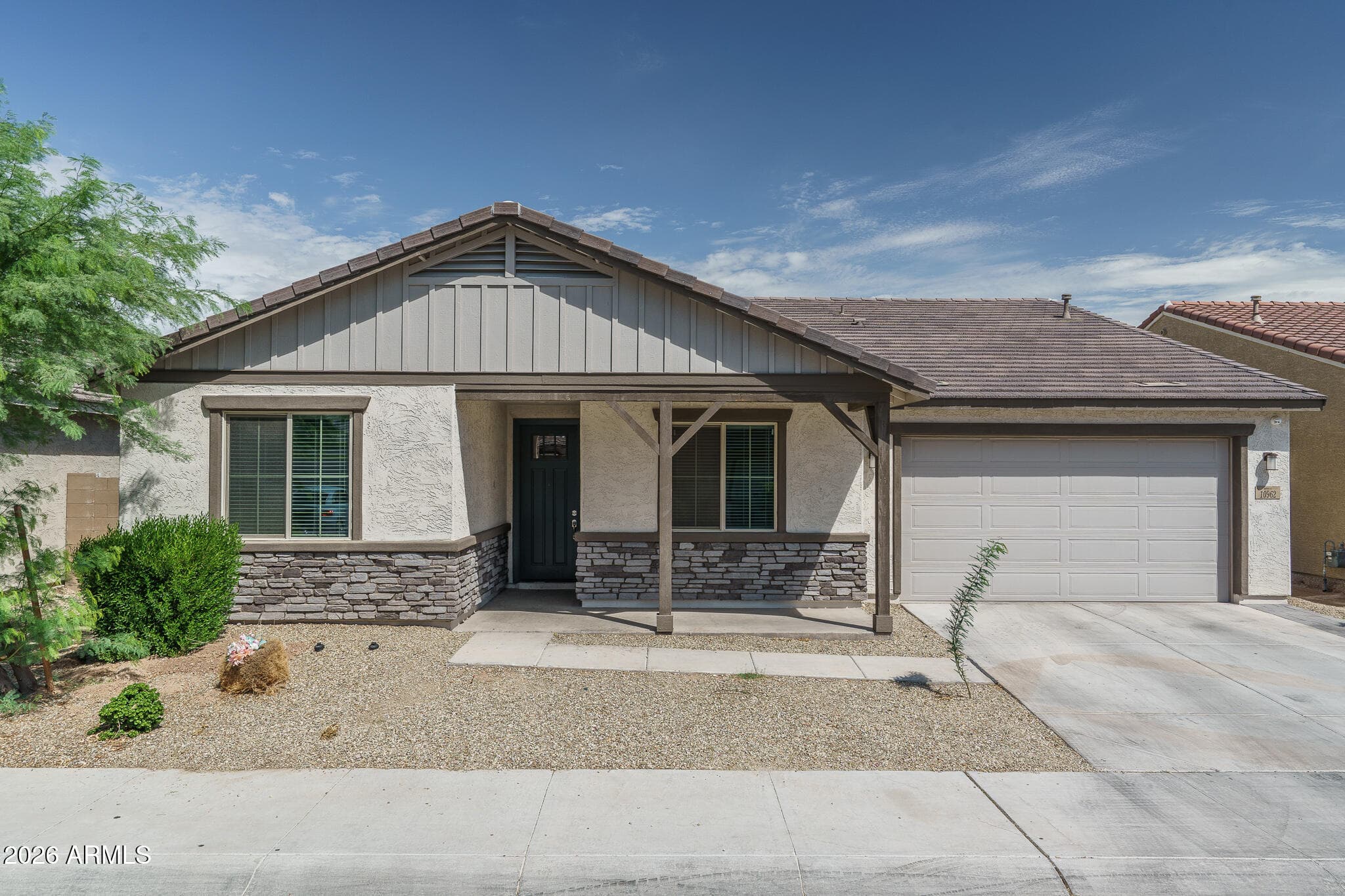 10962 W MCKINLEY Street — photo 1 of 41